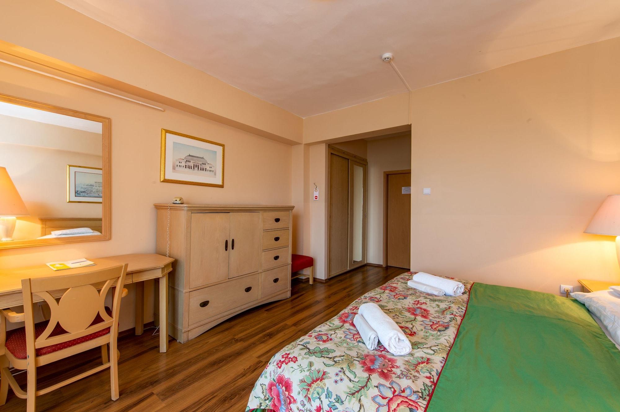Hotel Fit Hévíz Eksteriør billede